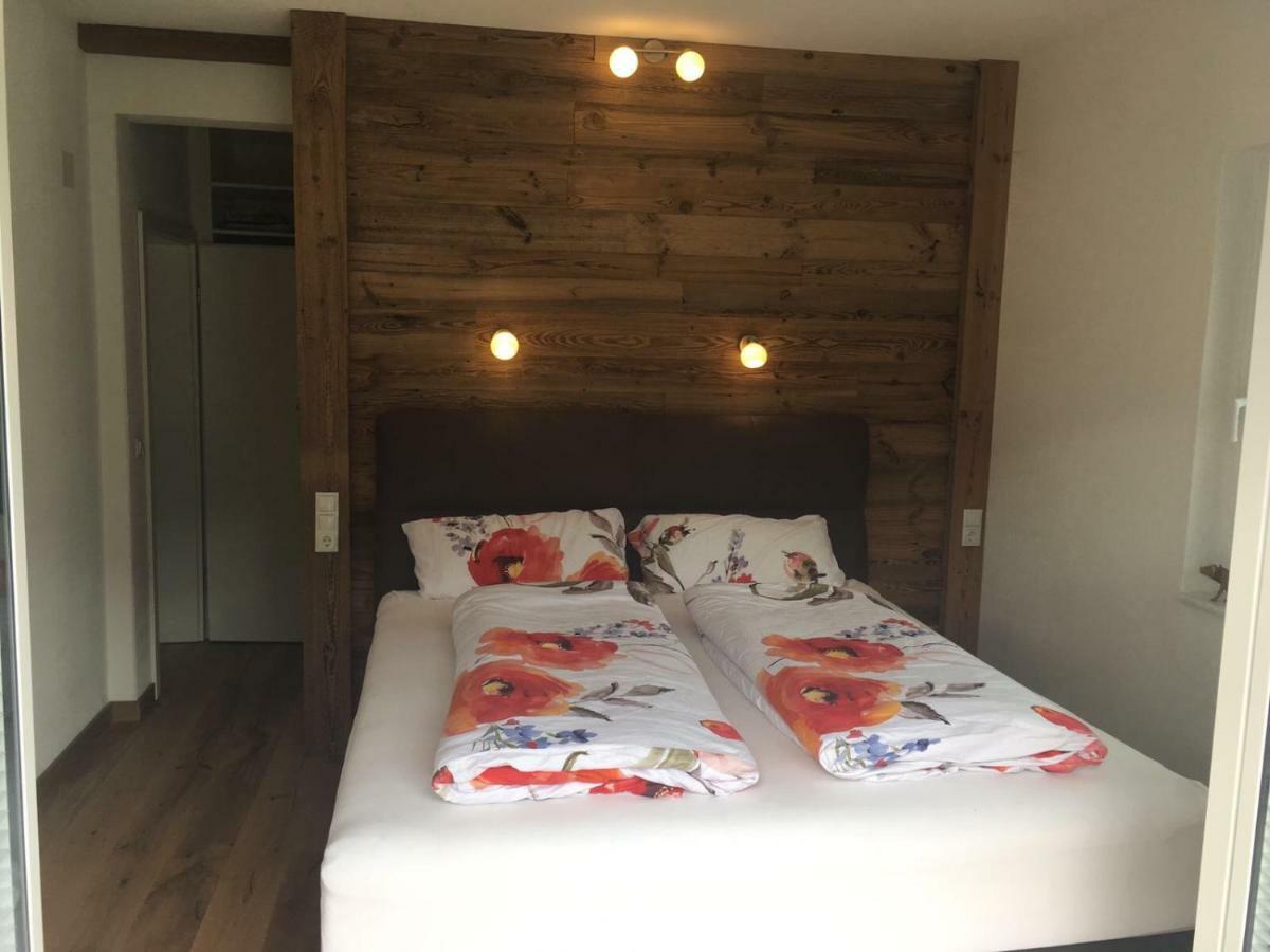 Ferienwohnung Chasa Chalur Fließ Exterior foto