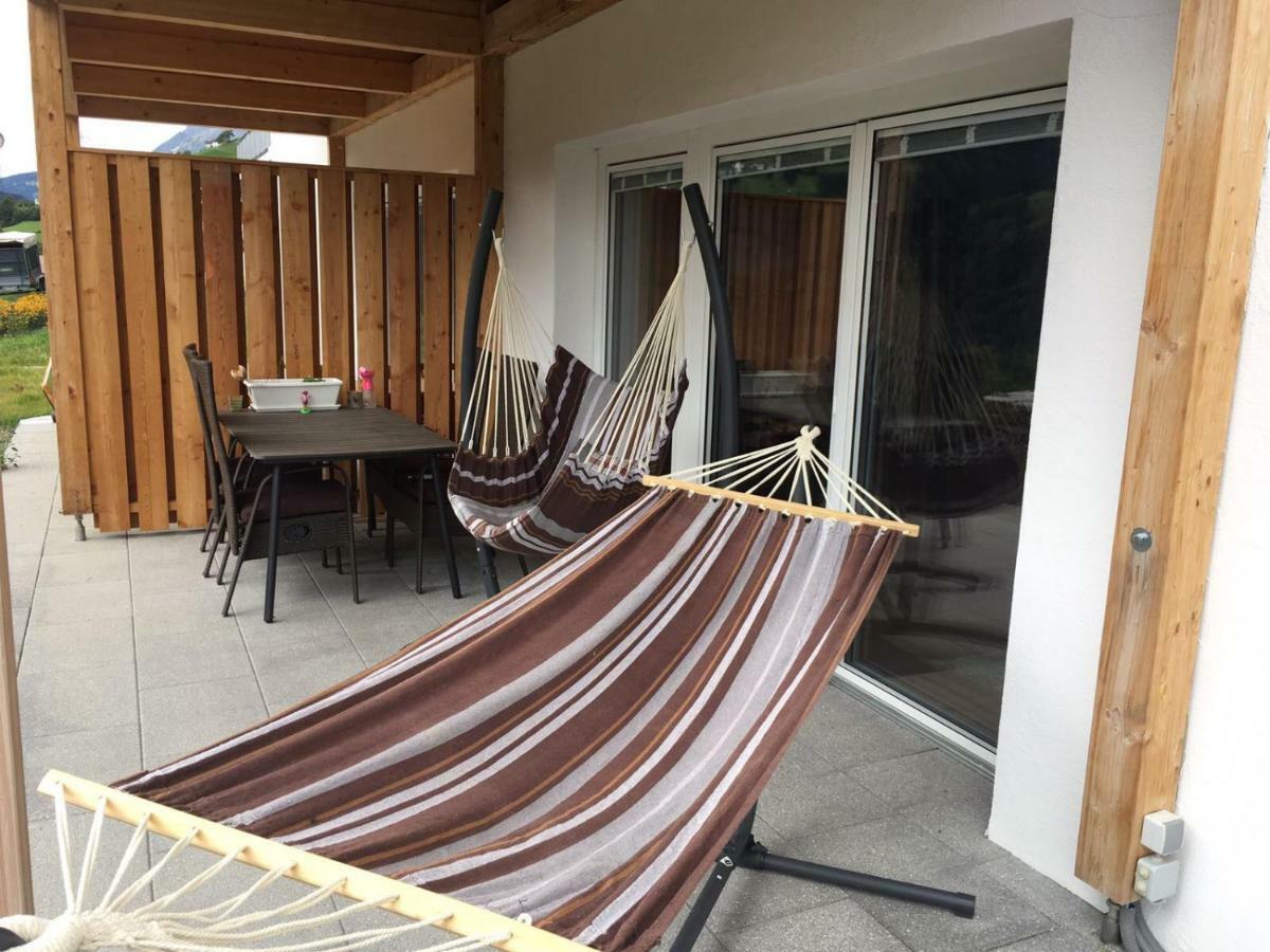 Ferienwohnung Chasa Chalur Fließ Exterior foto